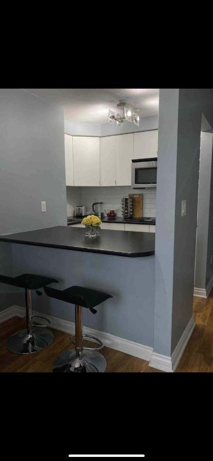 Cozy Vancouver Condo Εξωτερικό φωτογραφία
